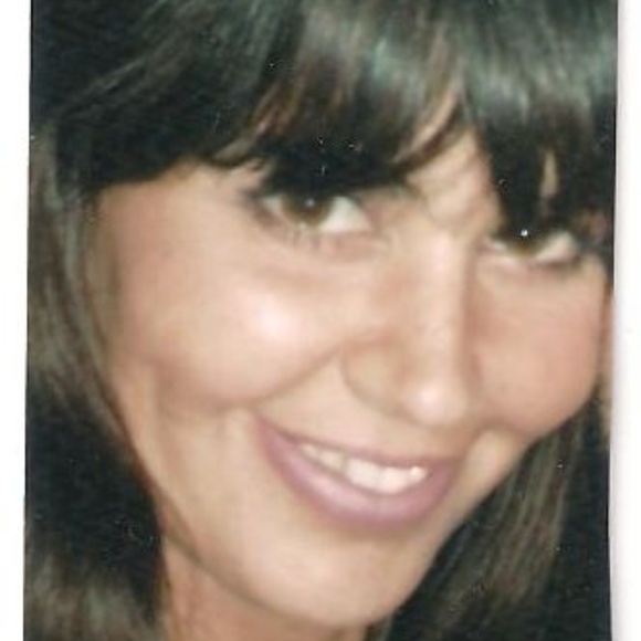 !💕posh ambassador💕Adrienne - Picture 12 of 12